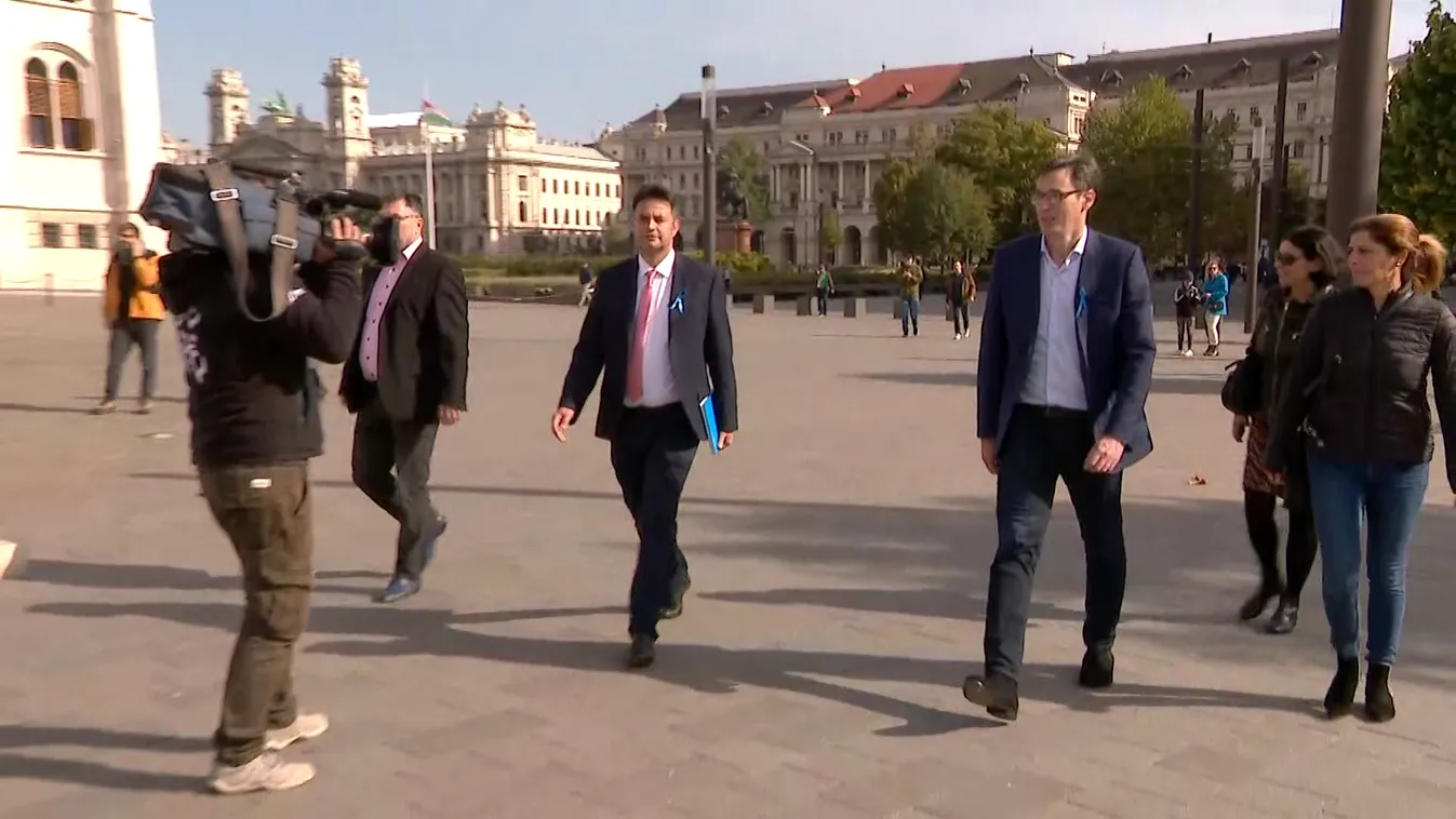 Márki-Zay elismerte, hogy nincs meg minden szerződés és számla