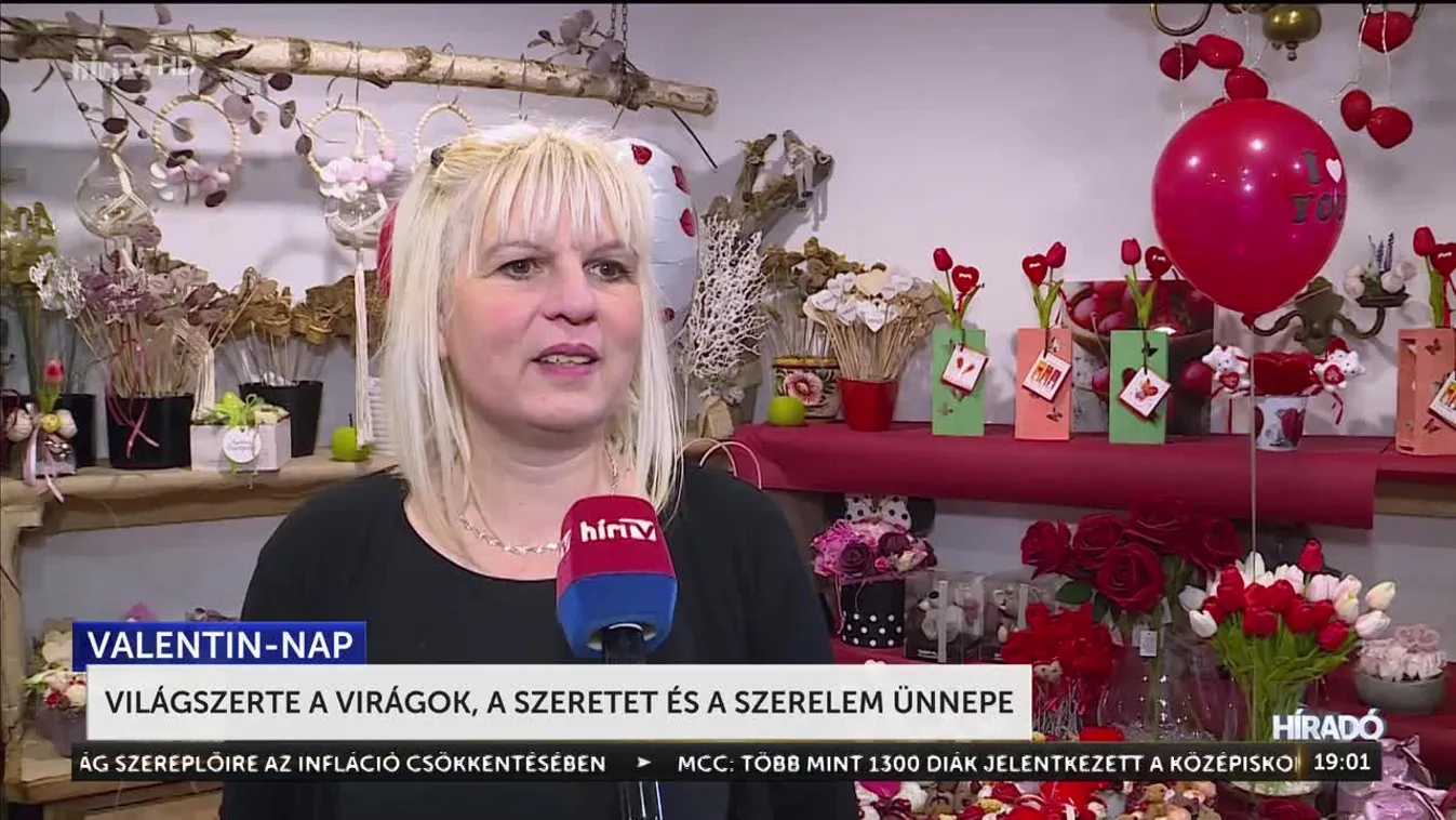 Világszerte a virágok, a szeretet és a szerelem ünnepe