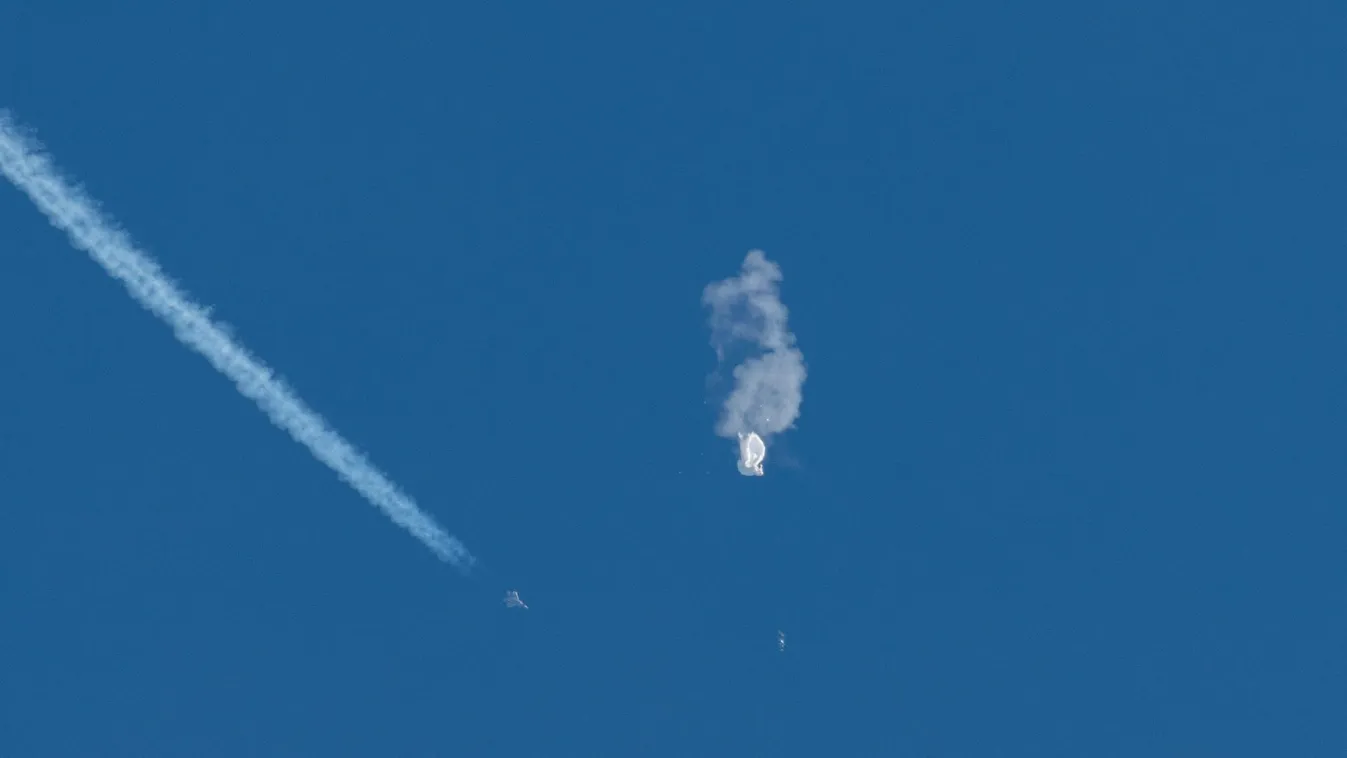 Washington felhagy két, korábban lelőtt azonosítatlan tárgy keresésével