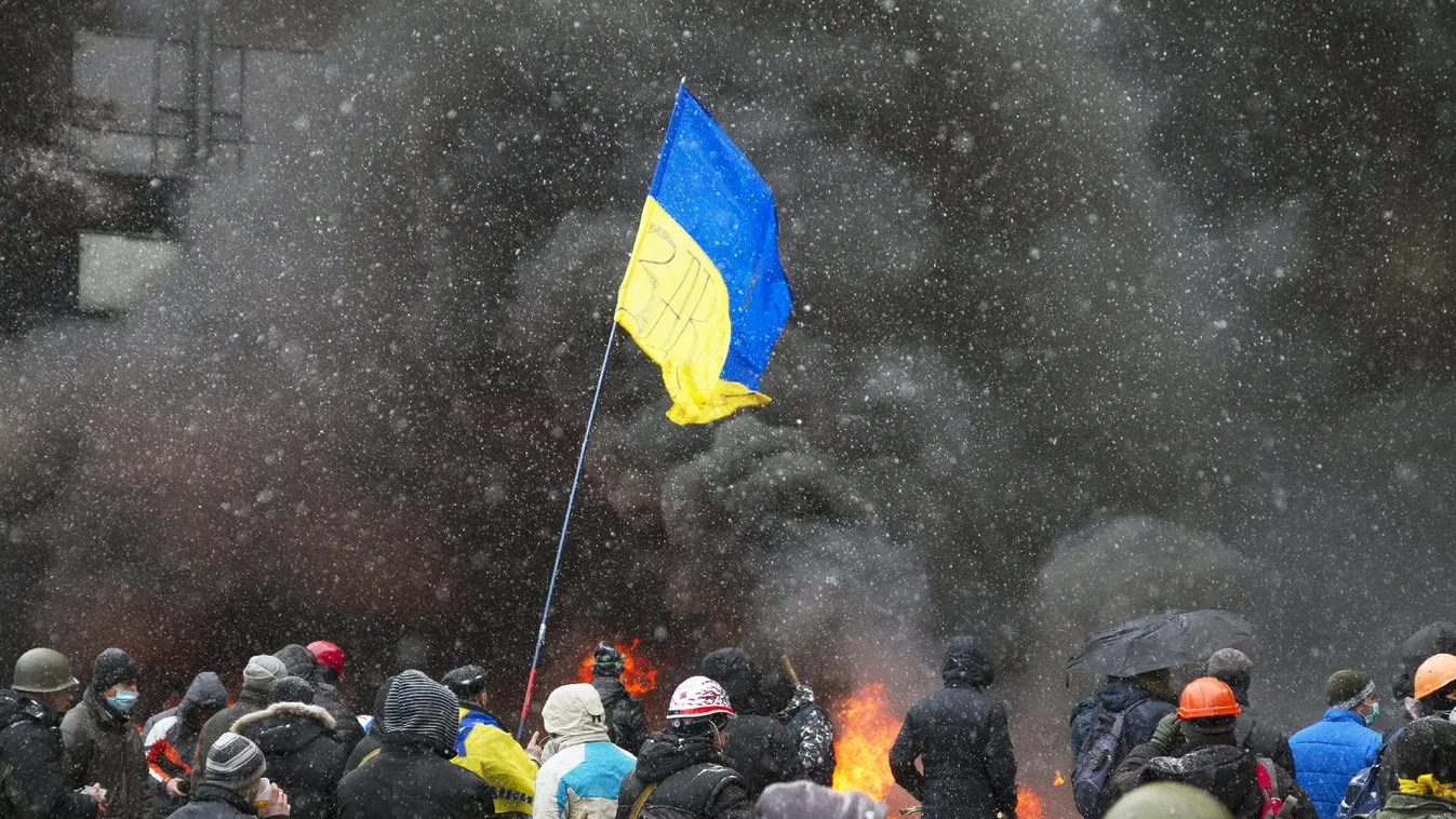 Egy év háború - előzmények