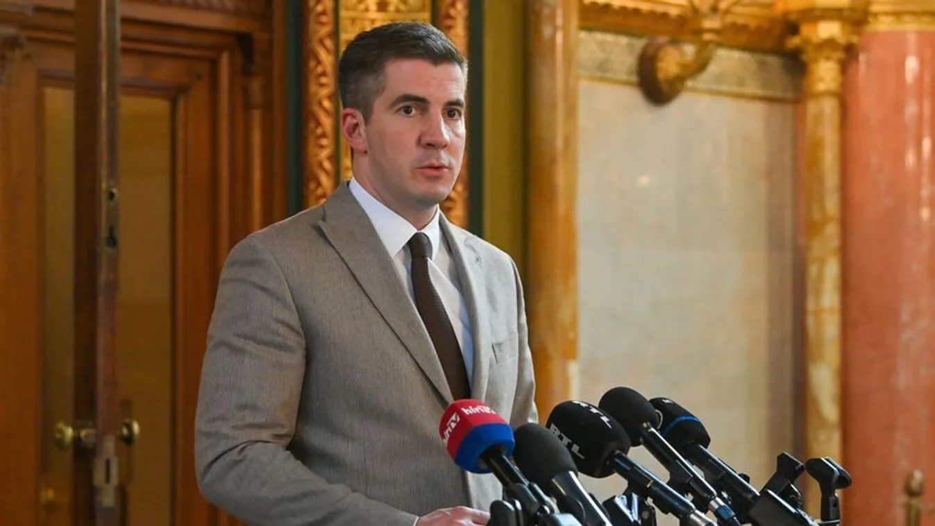 Kocsis Máté: Elkötelezettek vagyunk a béke mellett