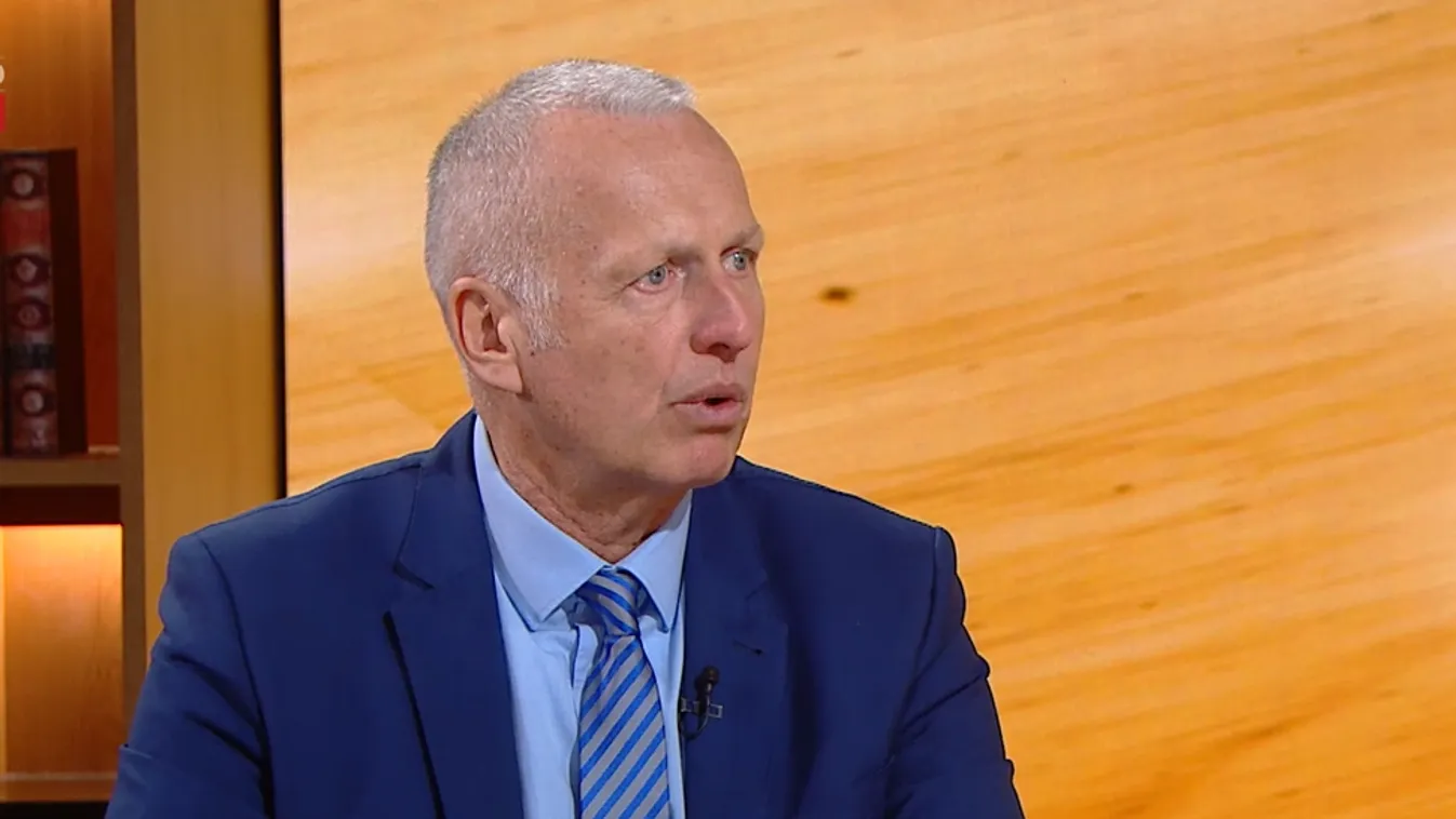 Háború Ukrajnában - Dánia átadja Ukrajnának az összes Caesar típusú önjáró lövegét