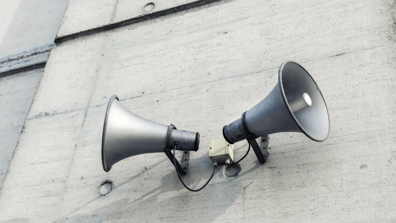 Légiriadót rendeltek el Ukrajna egész területén