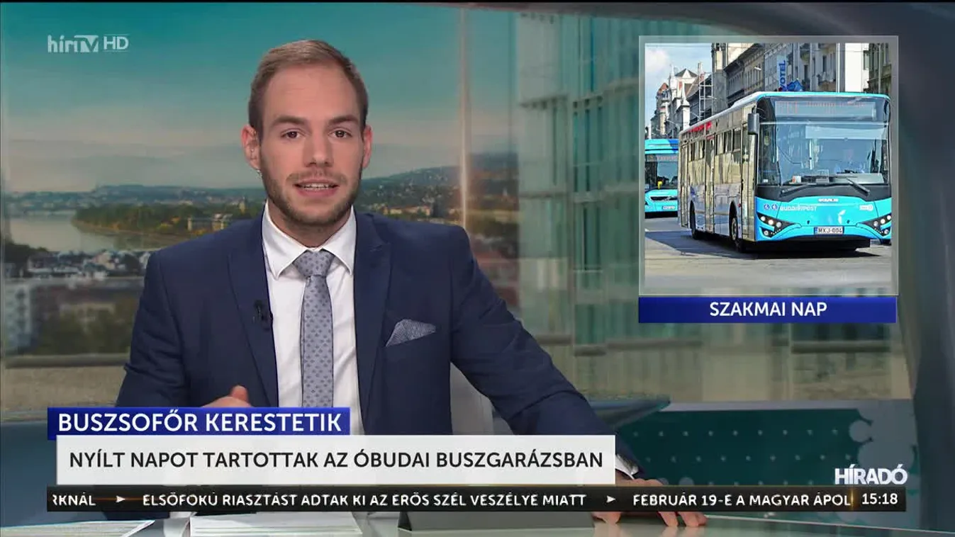 Nyílt napot tartottak az óbudai buszgarázsban