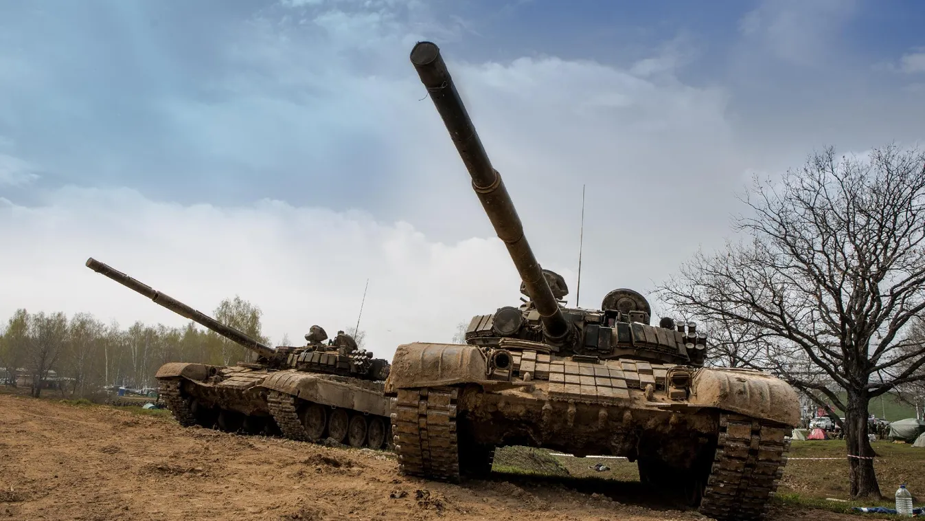 Egy év háború - fegyverszállítások