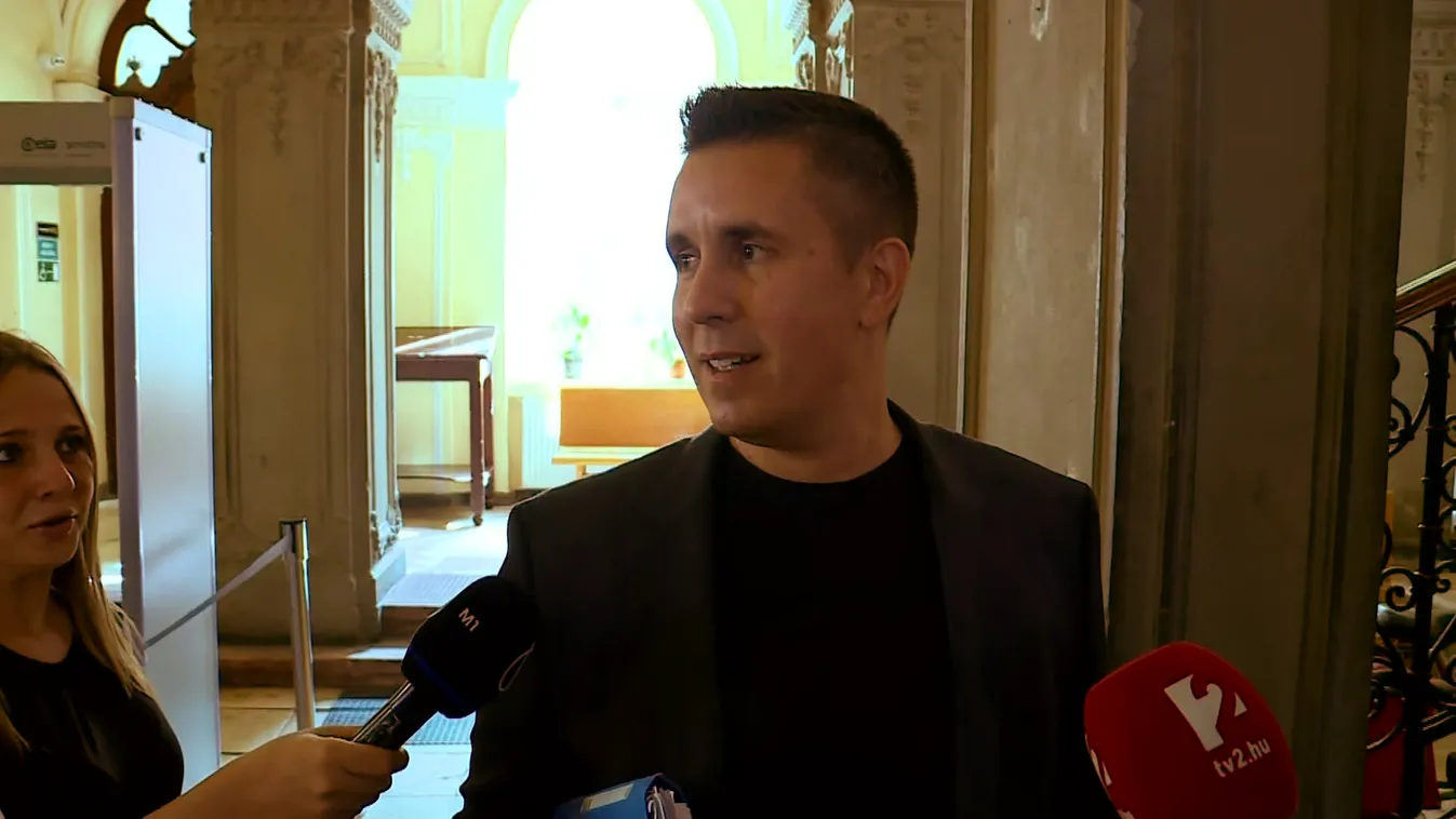 Hiába folyik büntetőeljárás Czeglédy Csaba ellen