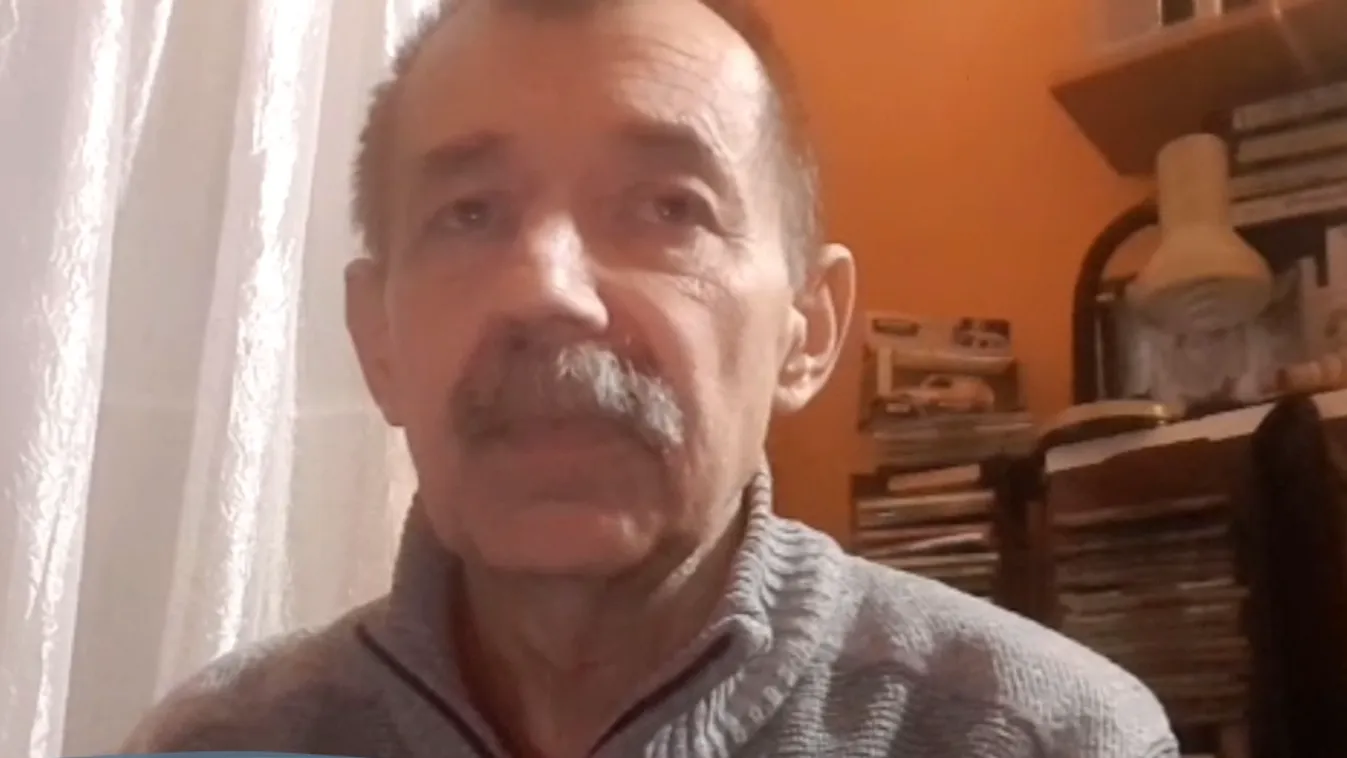 Az autópályát is feltépte a földrengés