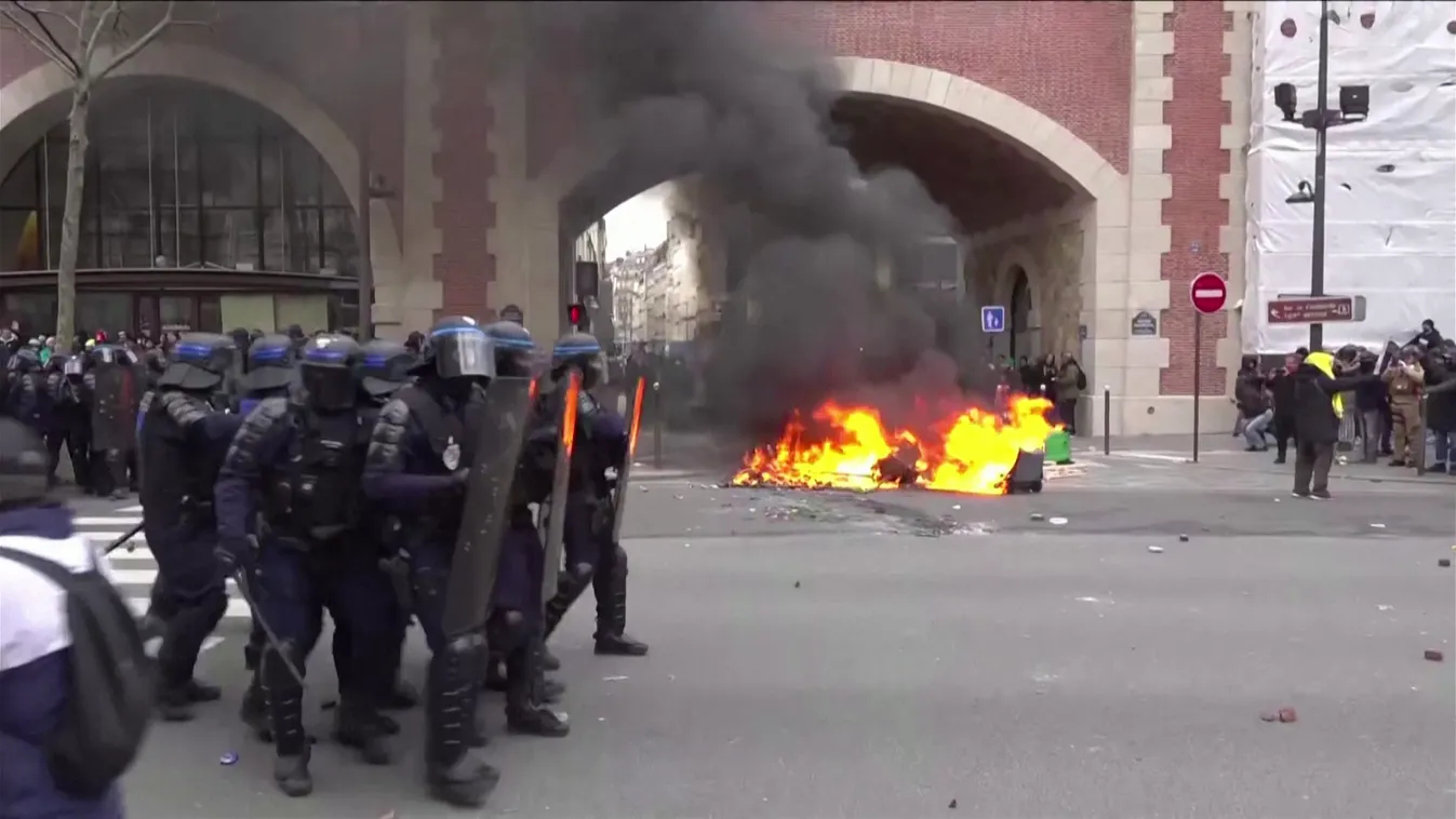 400 ezren vonultak utcára Párizsban