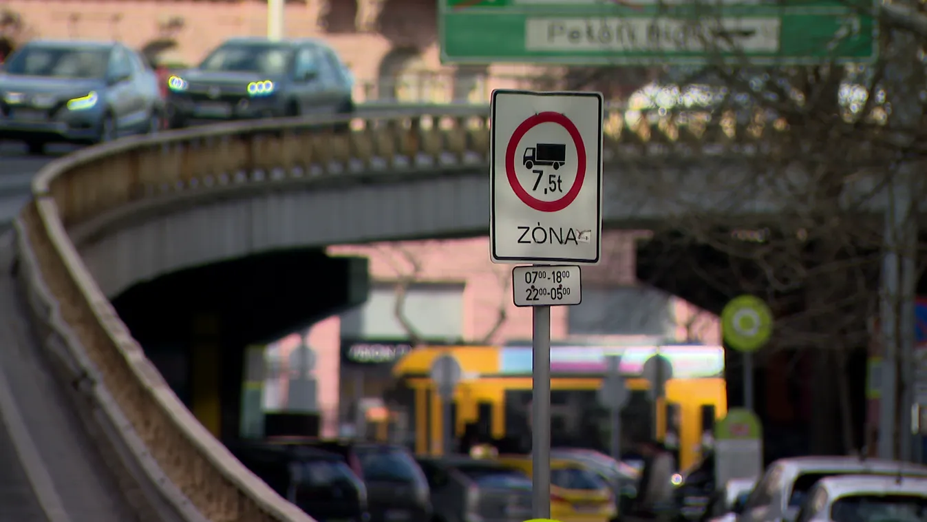 Lebontaná a főváros vezetése a Nyugati téri felüljárót