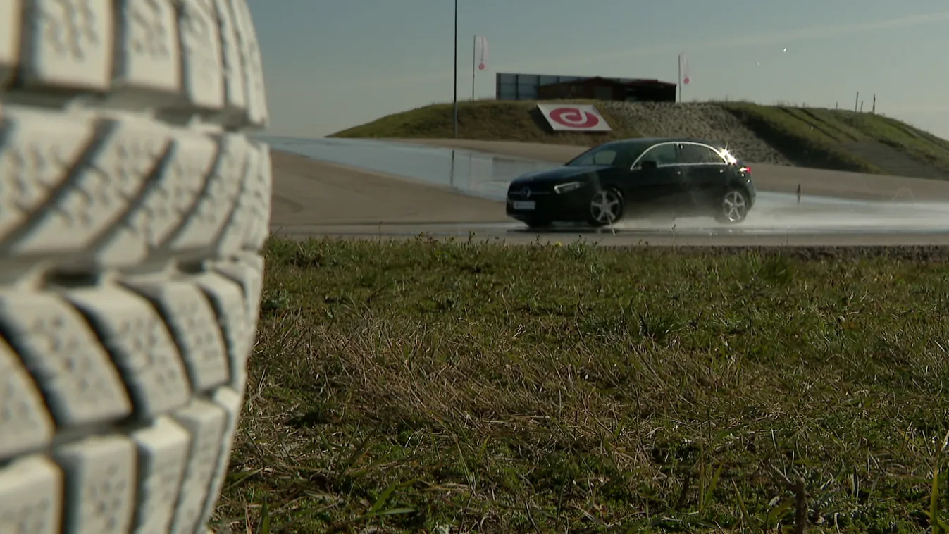 Radar - Vezetéstechnika: mit tegyünk, ha megcsúsztunk?