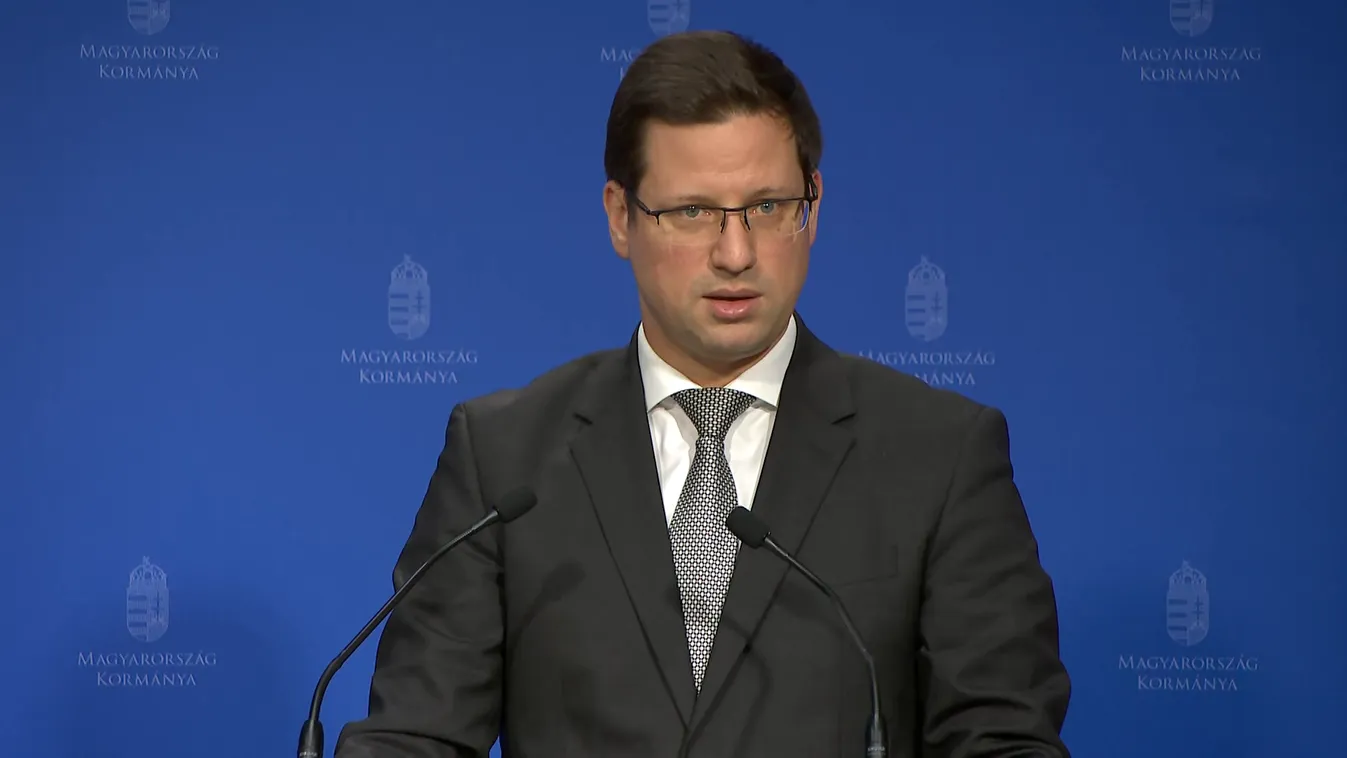 Gulyás Gergely elárulta, mikor emelkedhet 800 ezer forint fölé a tanárok átlagfizetése