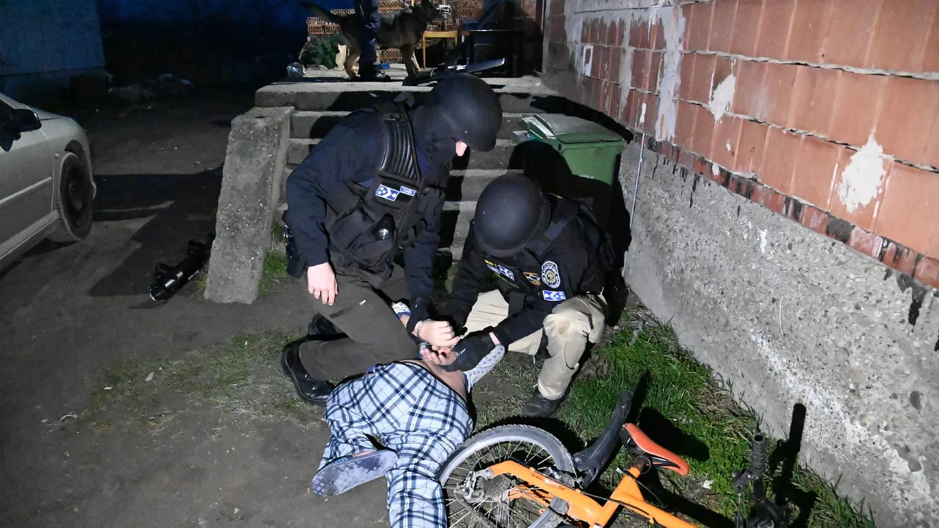 Egy, az egész ország területén fosztogató bűnbandát sikerült lekapcsolni