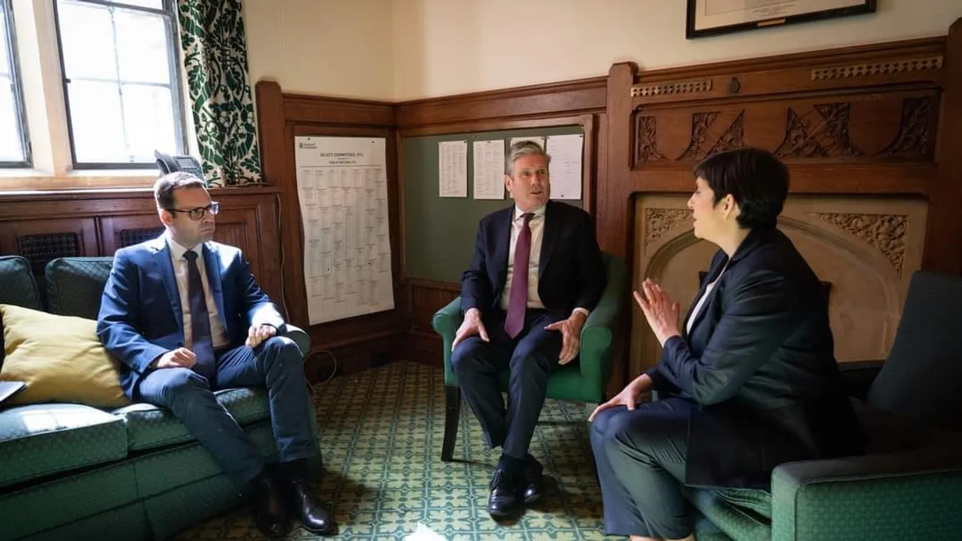 A hazai baloldalnak üzenhetett londoni látogatásával a Gyurcsány-féle árnyékkormány