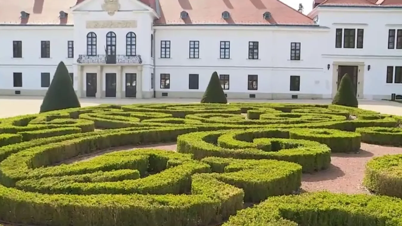 Ismét megnyitotta kapuit a nagycenki Széchenyi-kastély parkja