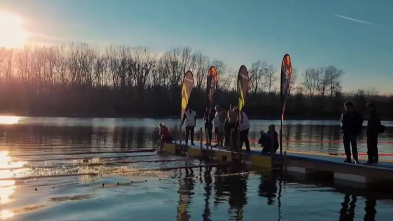 Napindító - Harmadik téli Balaton-átúszás