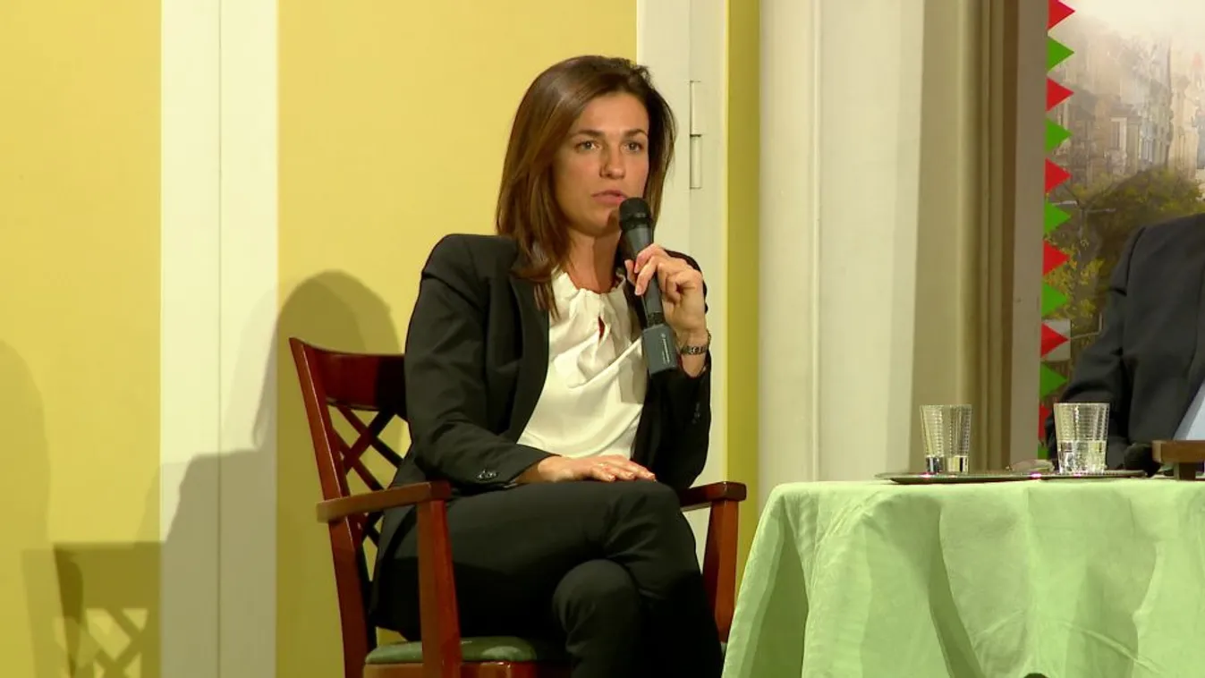 Külön utakon folytatja Varga Judit igazságügyi miniszter és a férje