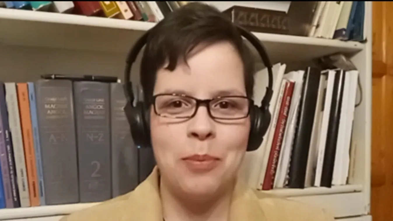 Macron szavazás nélkül hirdette ki a törvényt