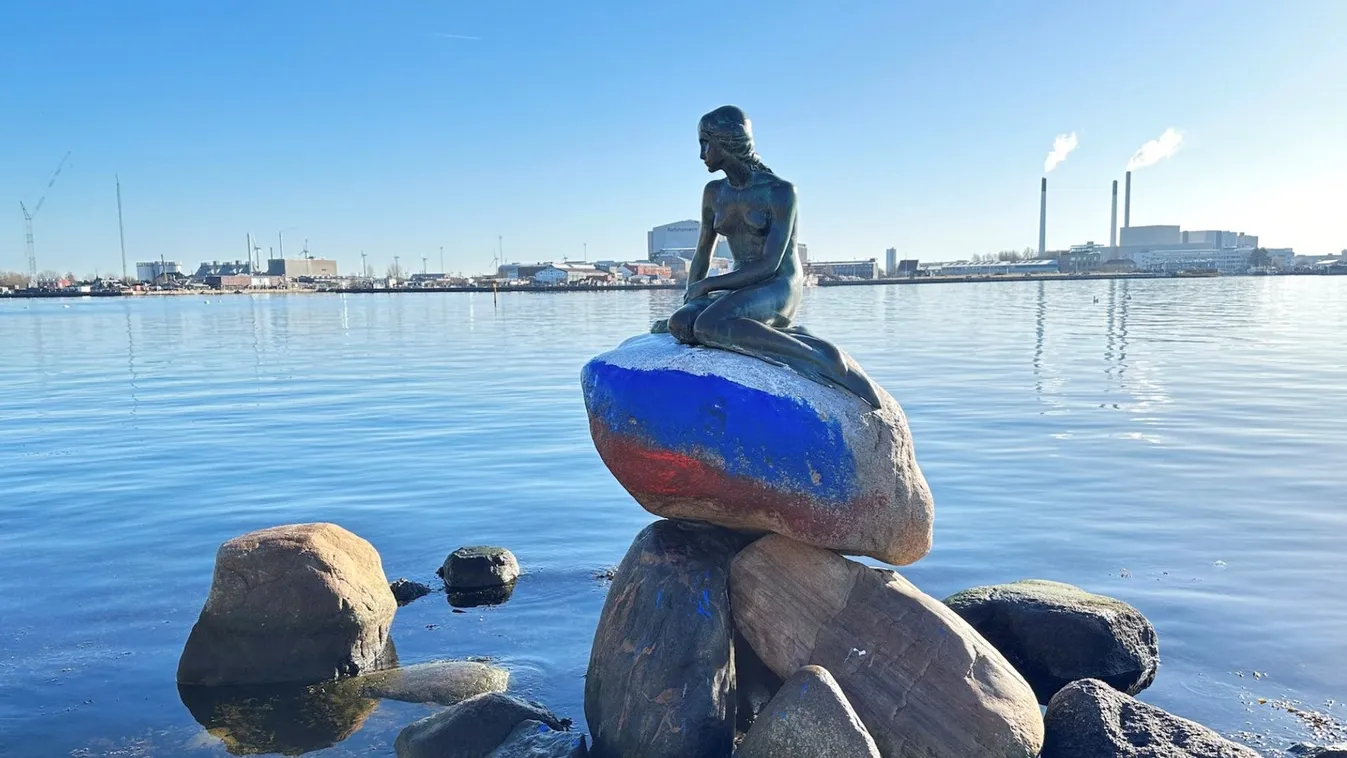 Az orosz zászló színeire festették át vandálok a Kis hableány szobrát Koppenhágában