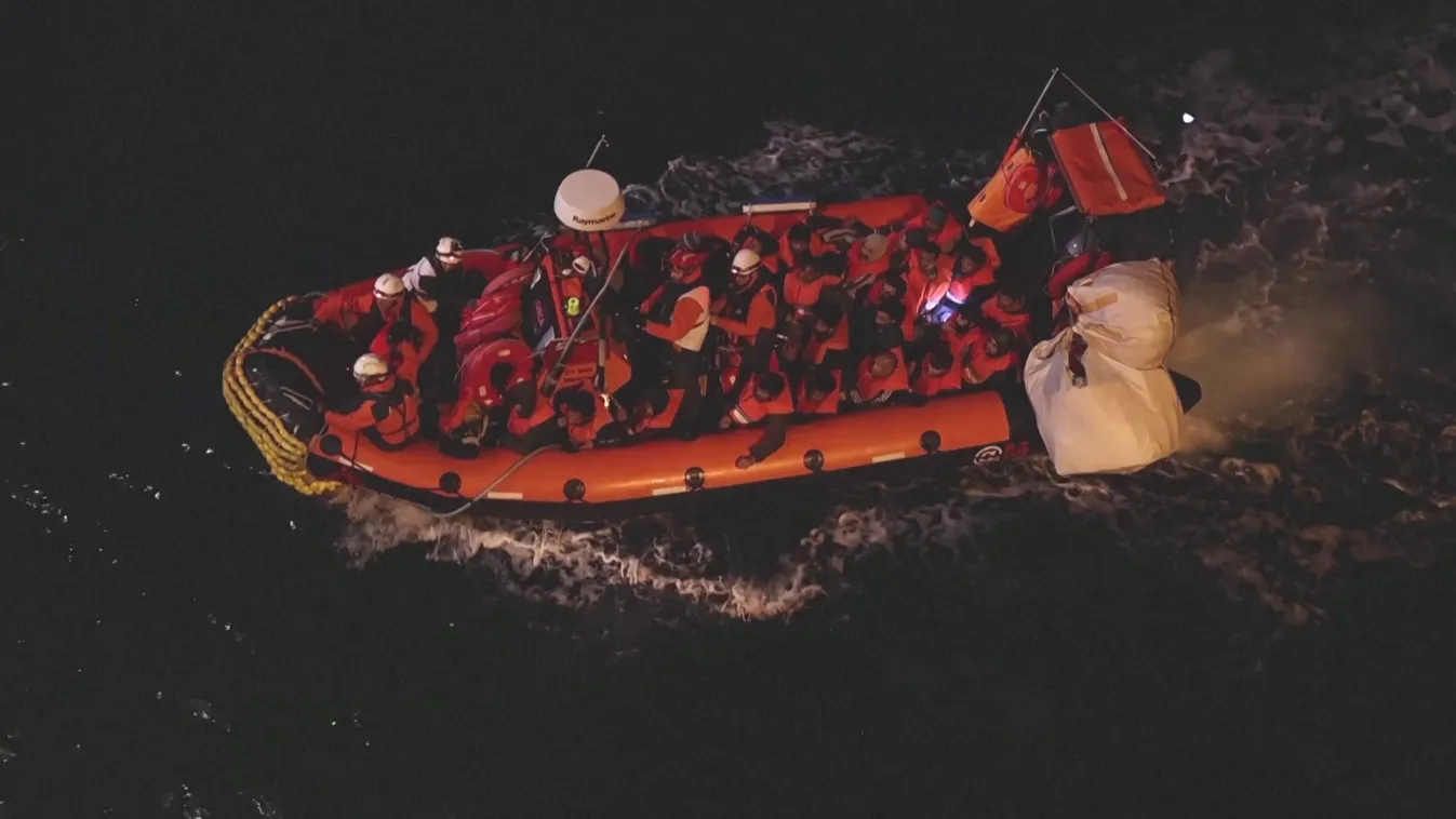 Nem bír a civil szervezetek hajóival az olasz kormány