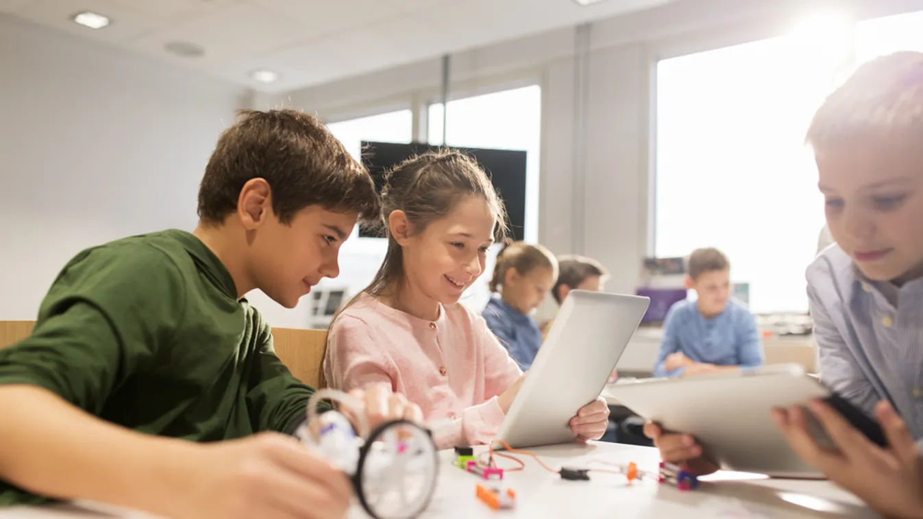 Klebelsberg Központ: Hamarosan 22 ezer tablet érkezik az iskolákba