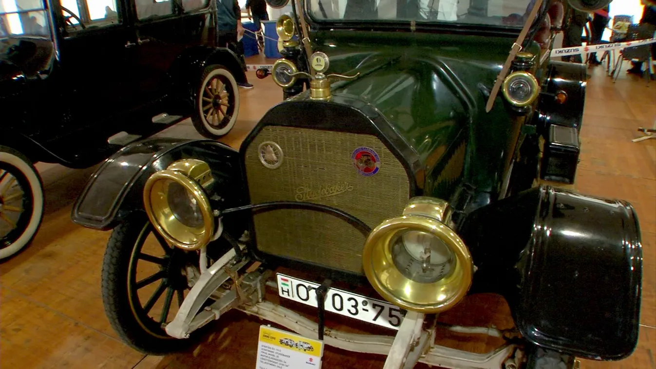 Járműipari kiállítás nyílt Esztergomban