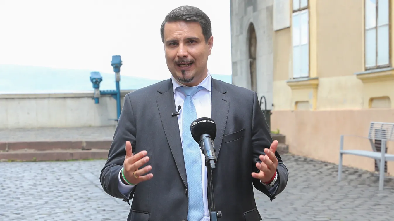 Kilép az MSZP-ből és új pártot alapít Mesterházy Attila