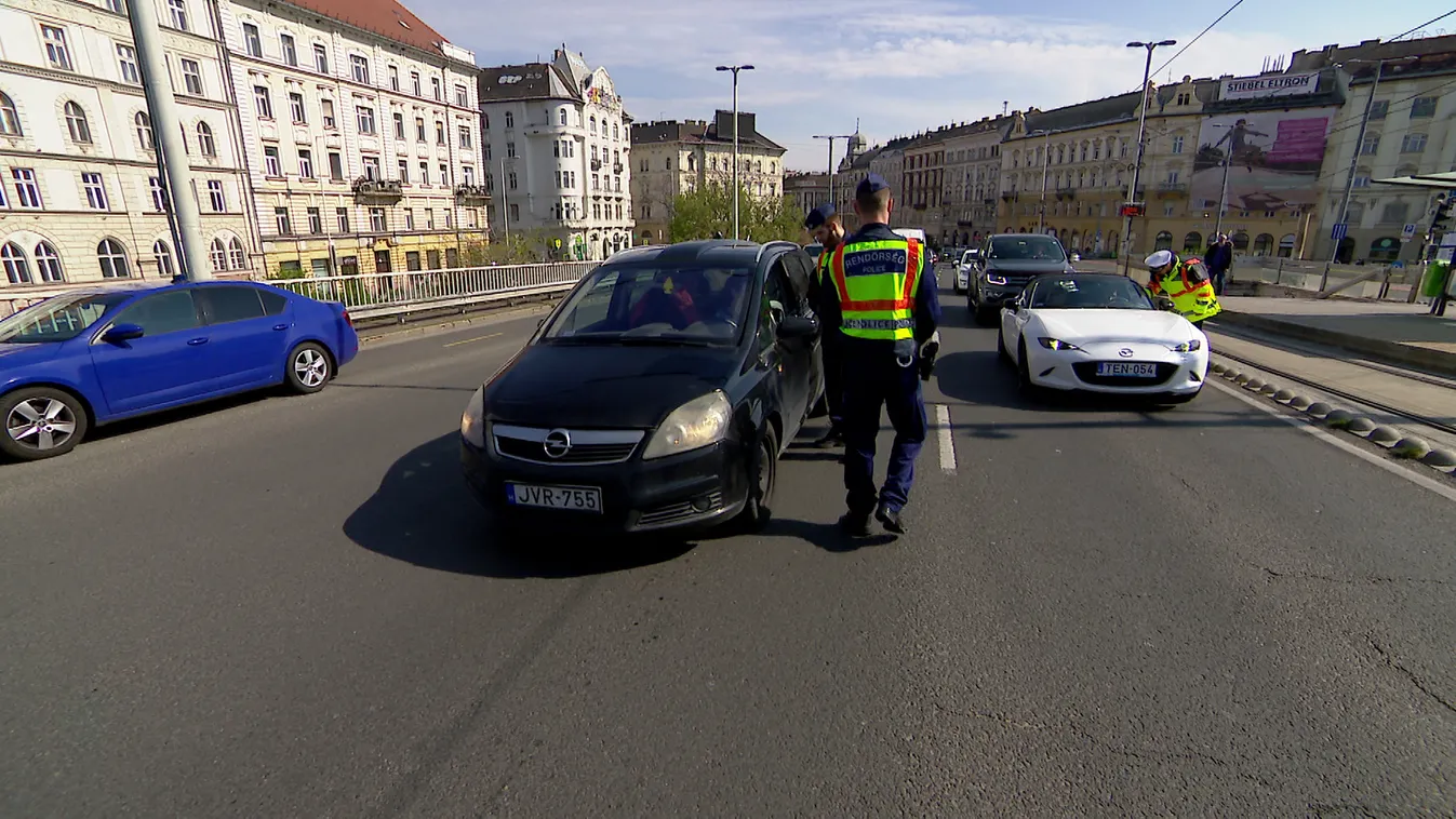 Elázott locsolókra vadászott a rendőrség