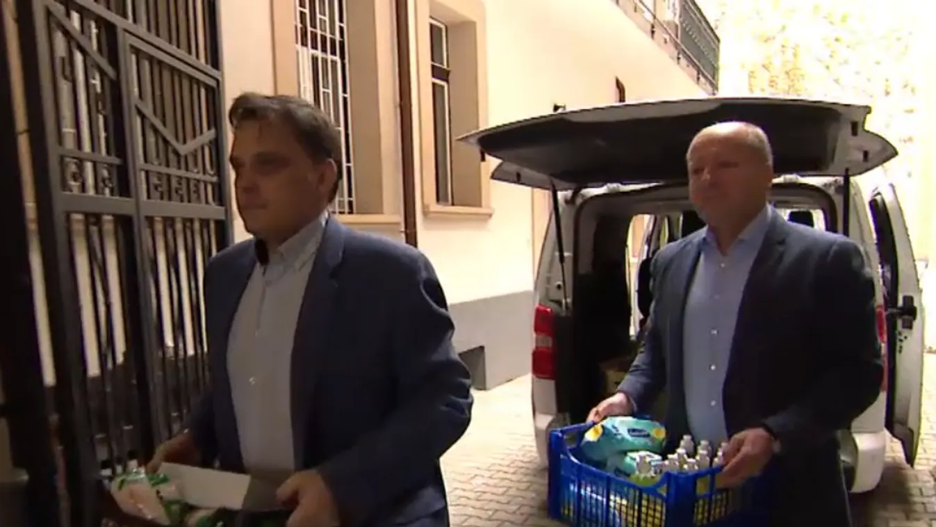 A háború sújtotta családoknak gyűjtött tartós élelmiszert a KDNP