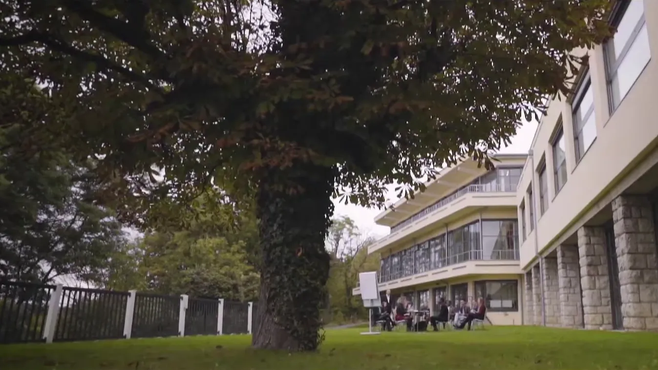 Az MCC megvásárolja Ausztria vezető magánegyetemét