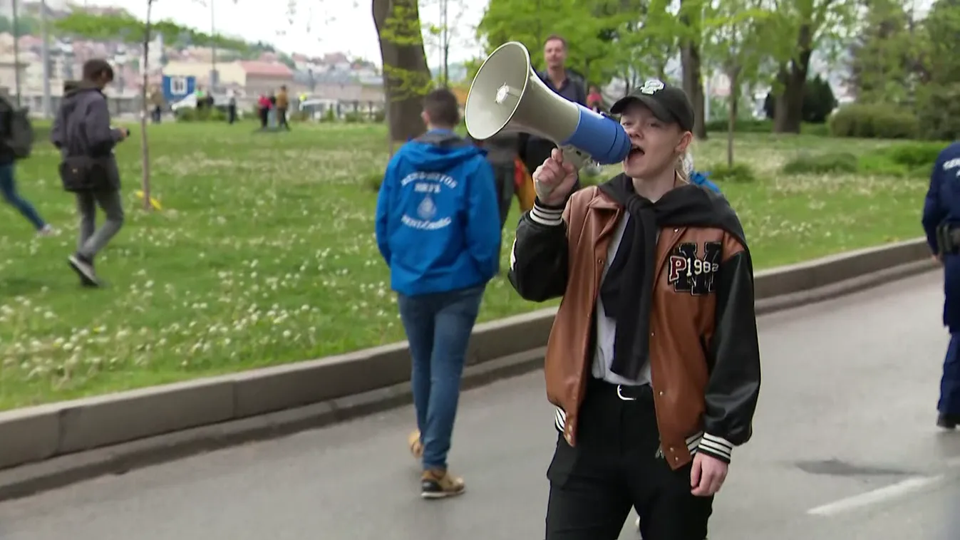 Rákay Philip: Milyen családi mintákat kaphat ez a lány?