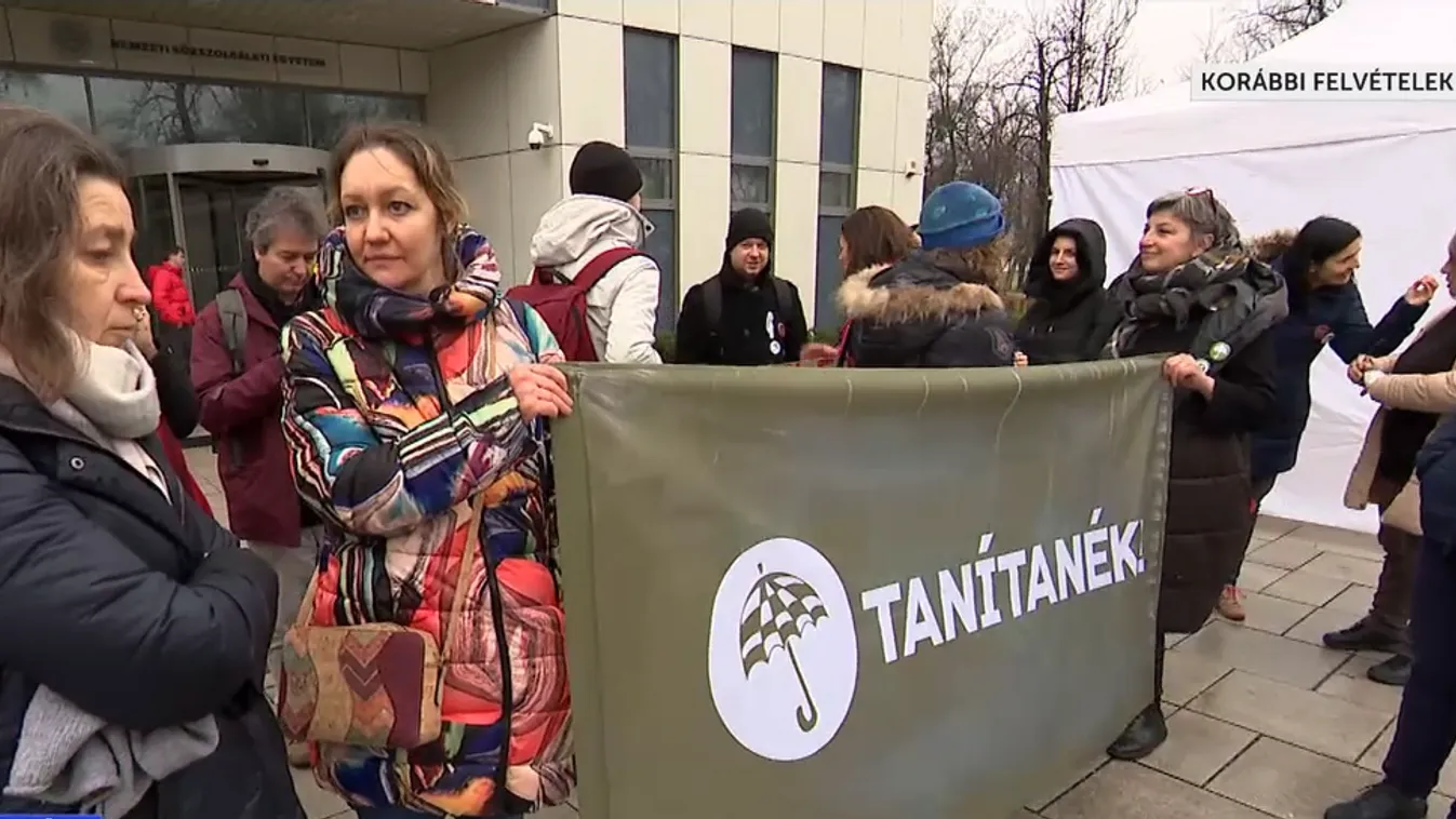 A pártokkal is egyeztet a belügyminisztérium a pedagóguséletpálya-törvényről