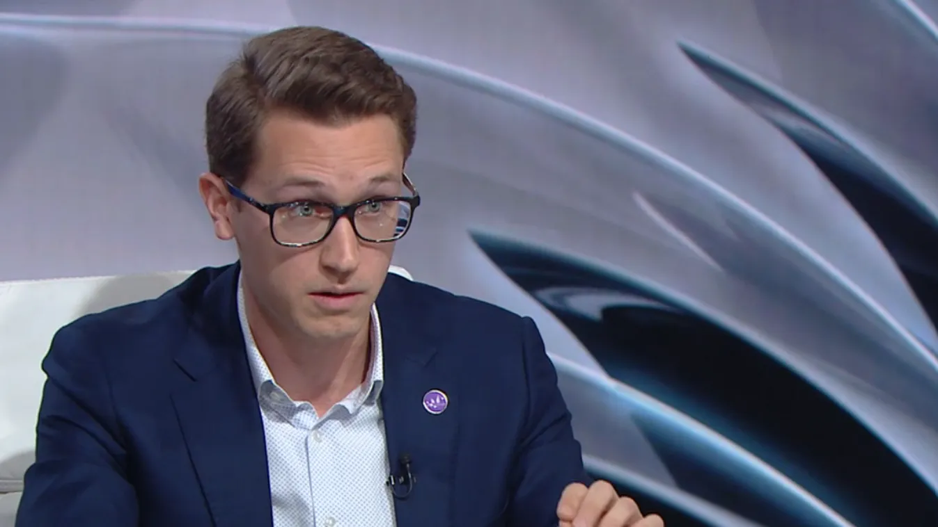 Még a balliberális elemzők szerint is kontraproduktív a Momentum kordonbontása