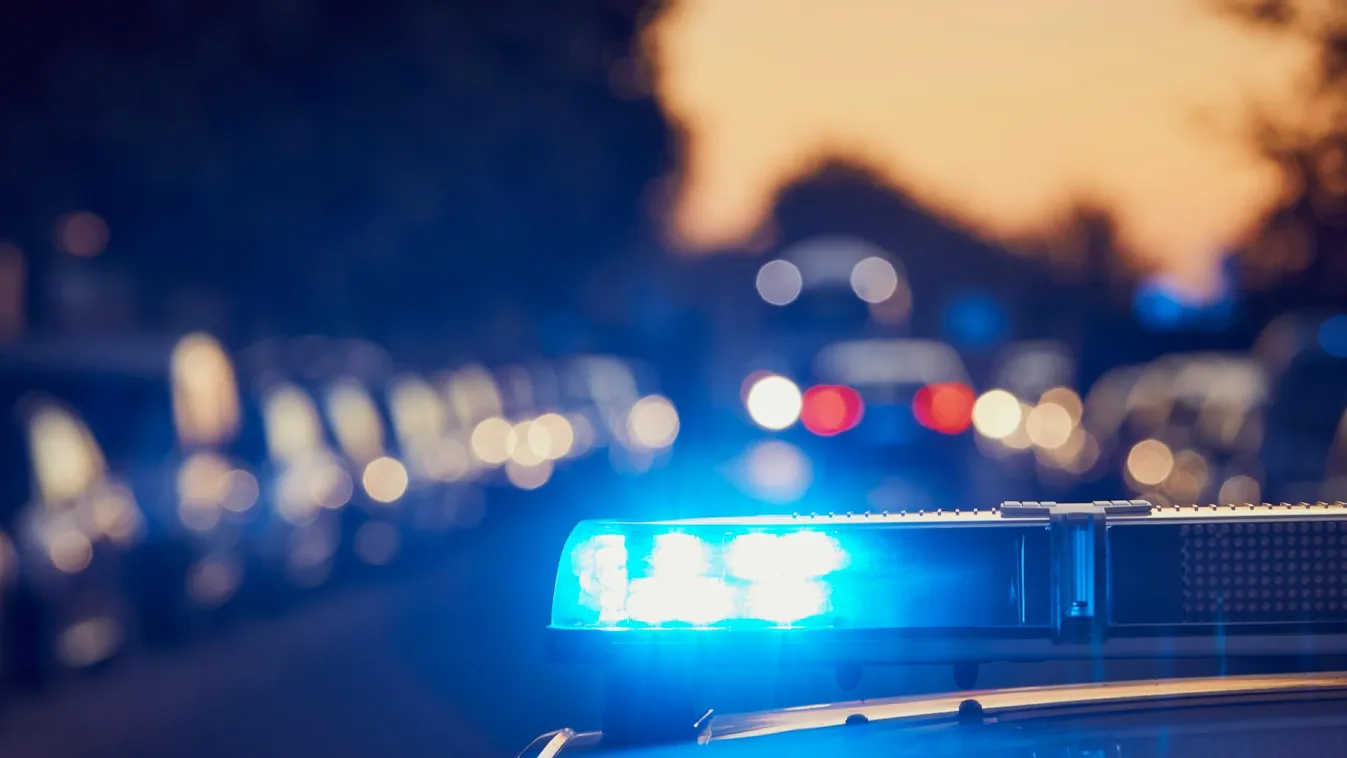 Nyílt utcán szúrtak le egy kisgyereket Csehországban