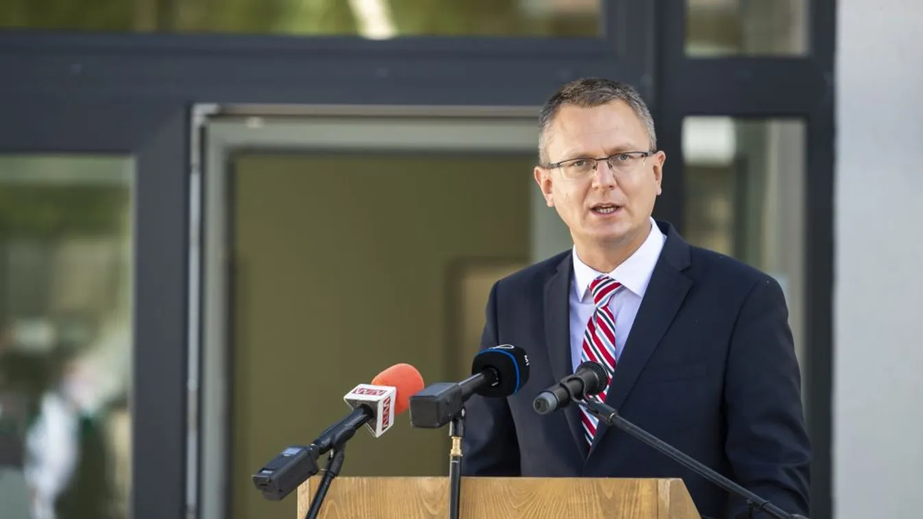 Rétvári Bence: Magyarország teljesítette az EU-nak tett minden eredeti vállalását