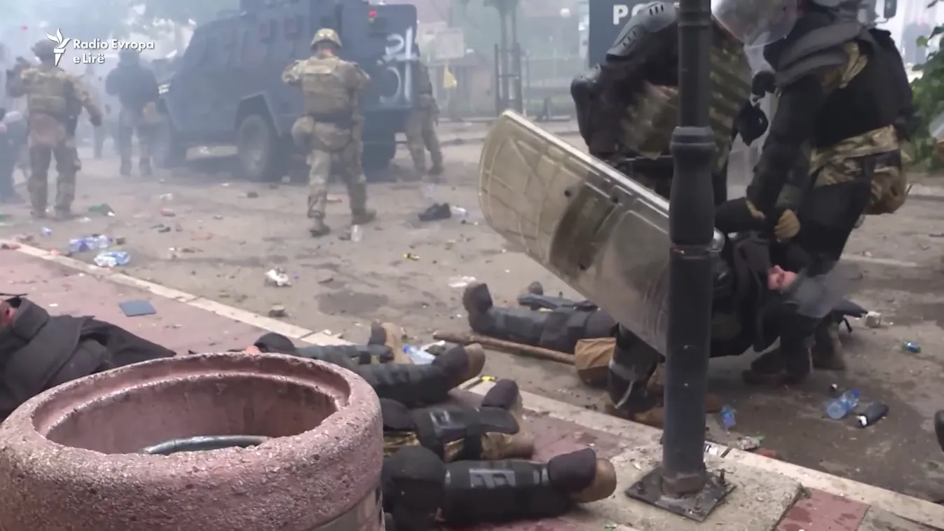 Zavargások Koszovóban: magyar katonák is megsérültek az összecsapásokban