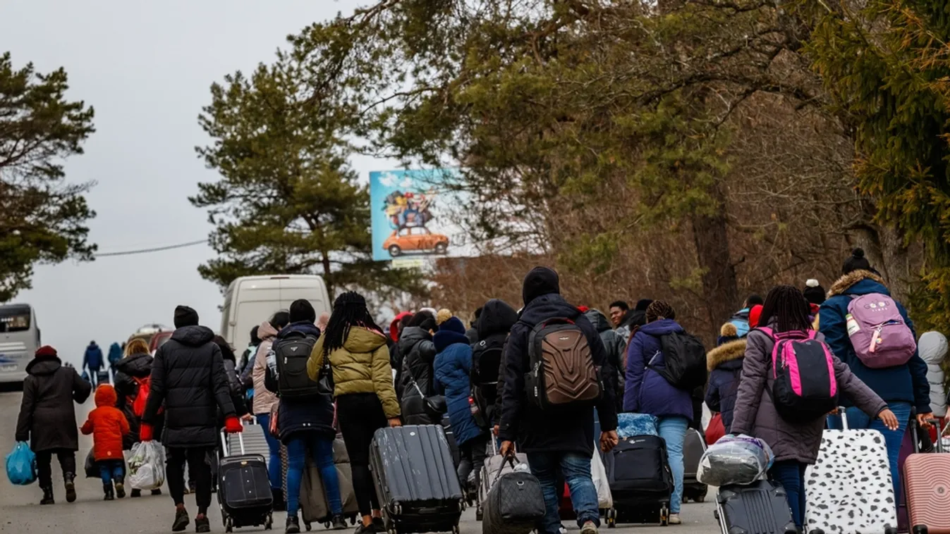 ORFK: több mint tizenháromezren érkeztek Ukrajnából szombaton