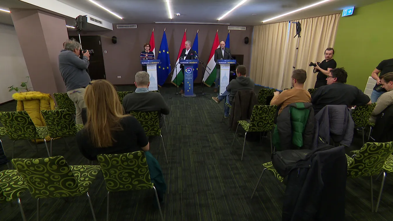 A kormány támogatta a sajtó által elkövetett rágalmazás és becsületsértés dekriminalizációját