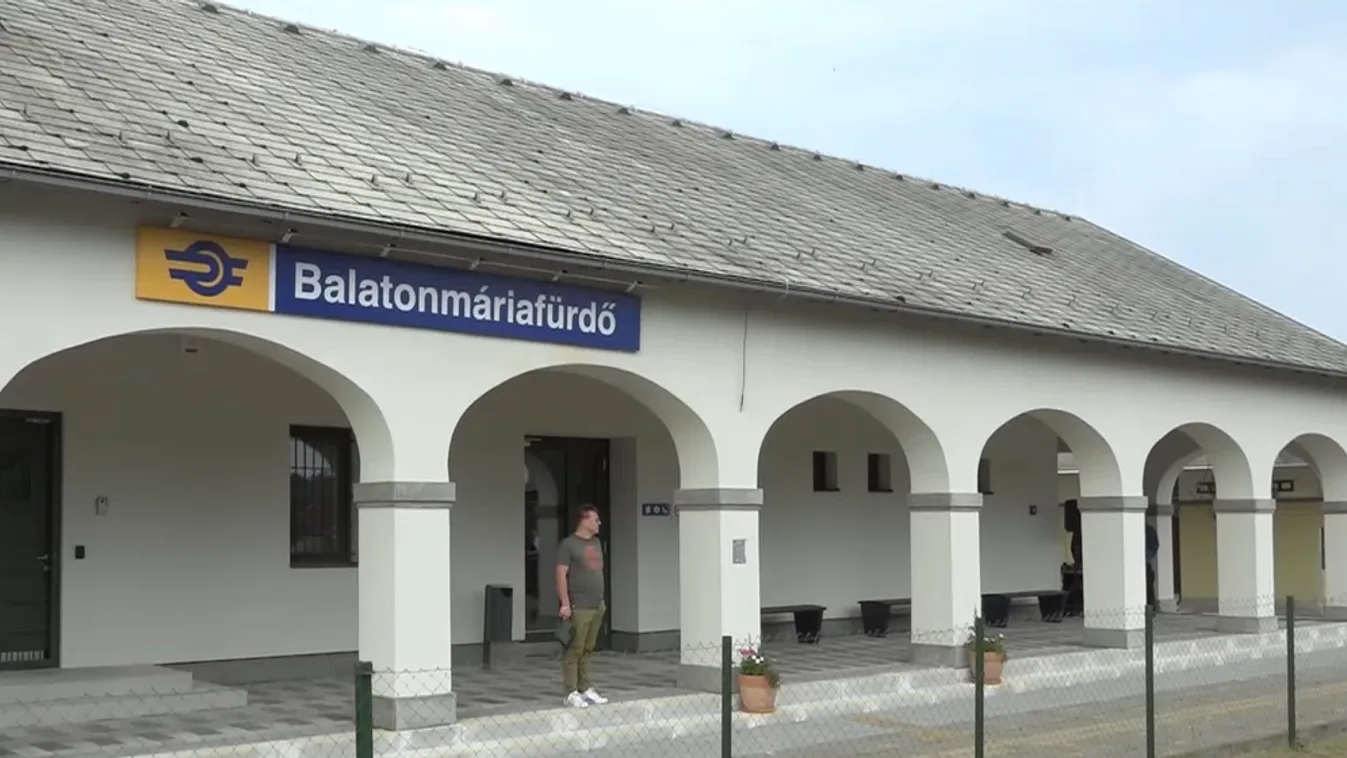 Megújult a Balatonmáriafürdői vasútállomás épülete