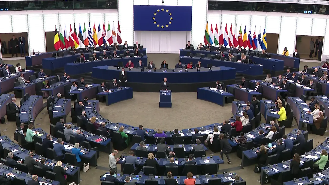 Egységesebb és nyitottabb Európát sürgetett a német kancellár