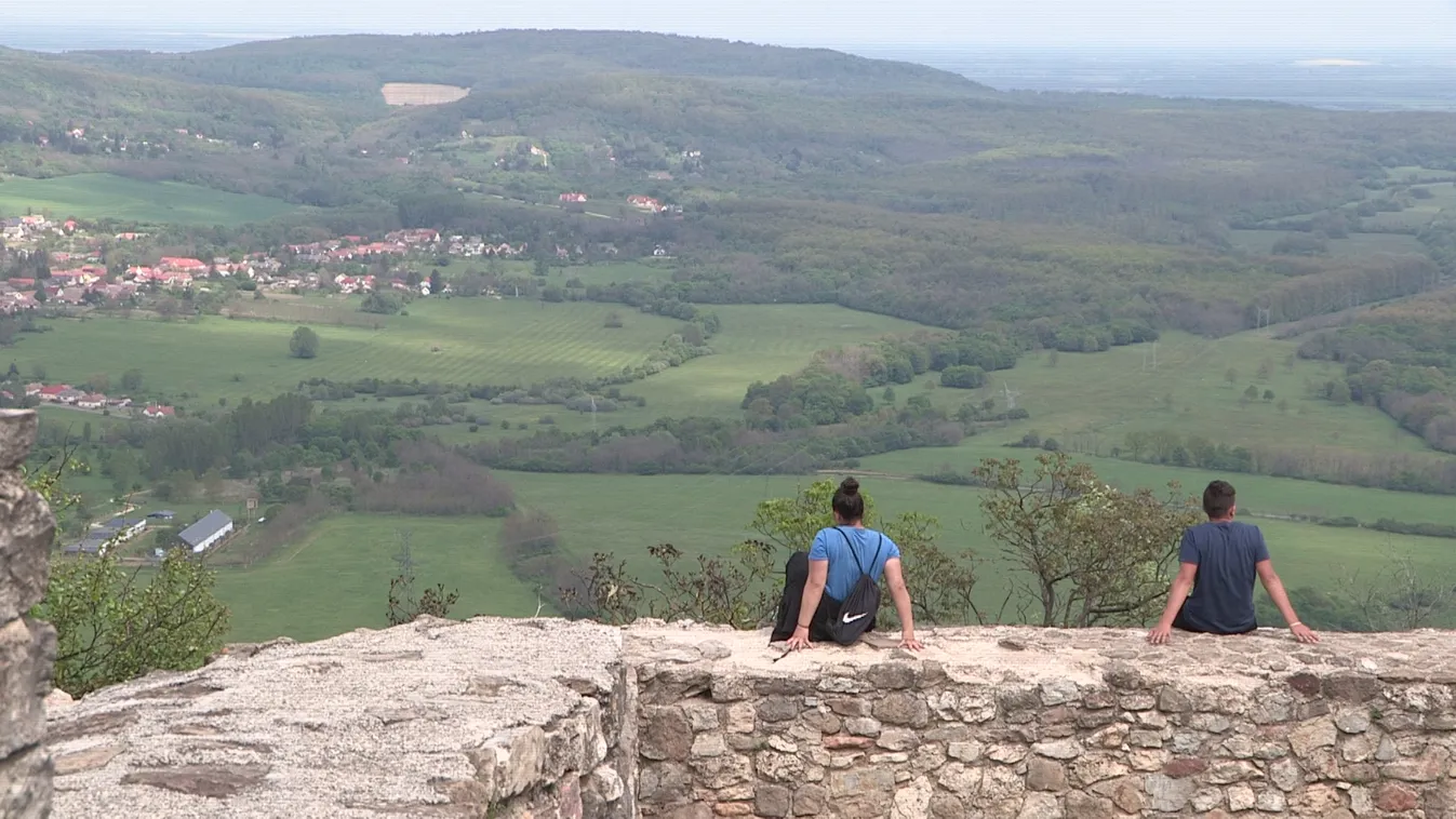 Történelmi és természeti értékekre hívta fel a figyelmet a Rezi Vártúra