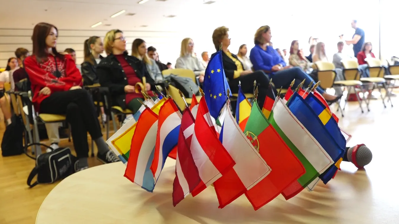 Tematikus, interaktív, információs napot tartott a Europe Direct Baranya Tolna Tájékoztató Központ