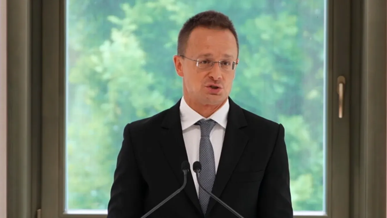 Szijjártó Péter: Az ipari parkok építése alapvető az újabb beruházásokhoz