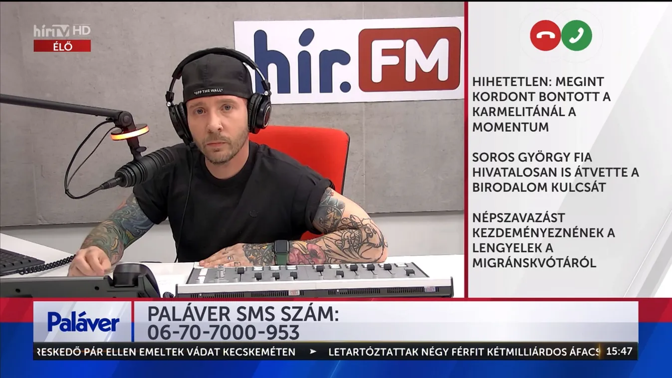 Paláver: Ismét kordont bontott a Momentum a Karmelitánál