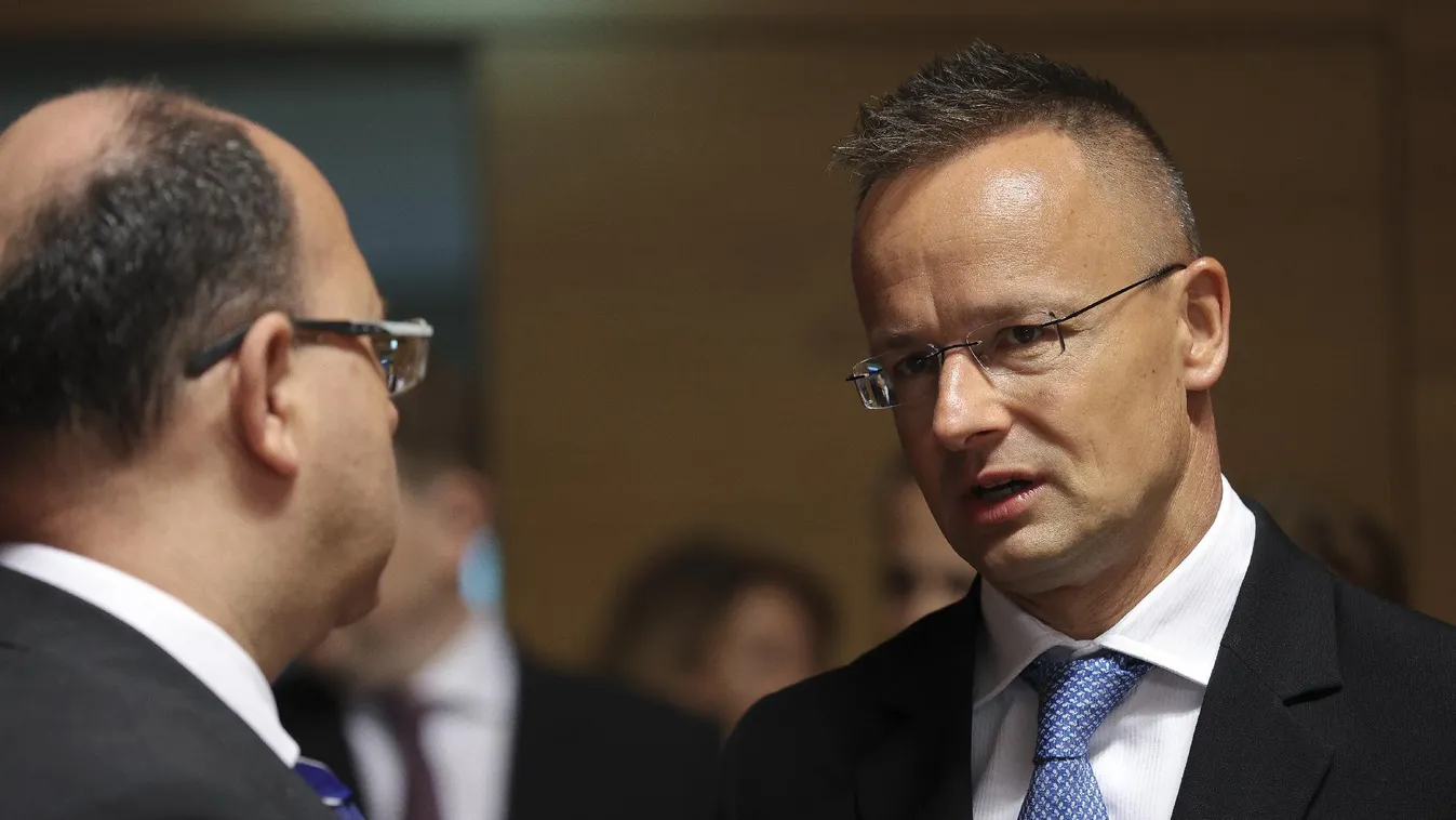Szijjártó: az Európai Unióban továbbra is az ukrajnai háború katonai megoldását sürgetik