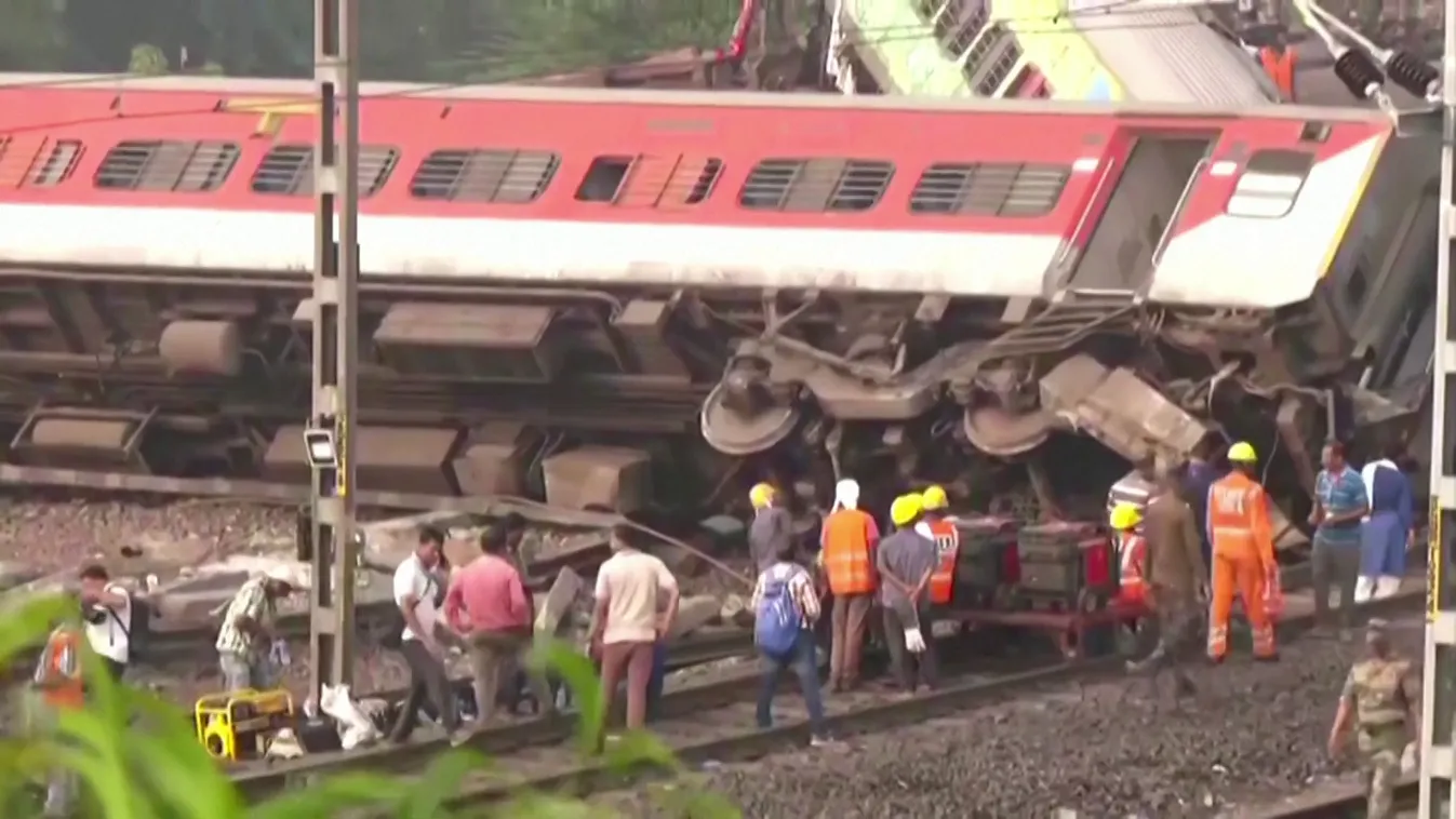 Kiderült, mi okozta az indiai vonatbalesetet