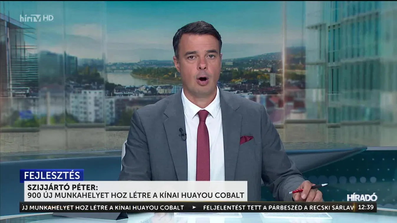 Szijjártó Péter: 900 új munkahelyet hoz létre a kínai Huayou Cobalt