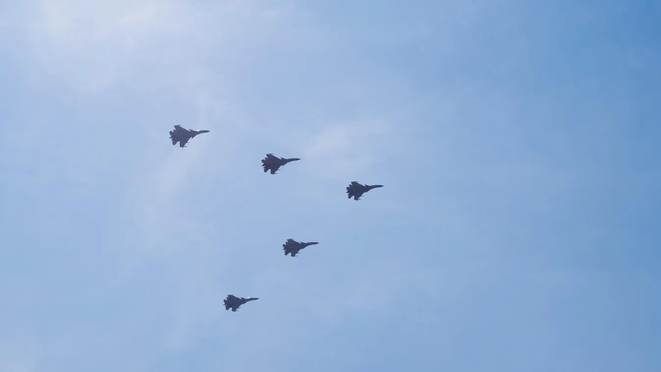 Ismét kínai repülőgépek lépték át a Tajvani-szoros középvonalát