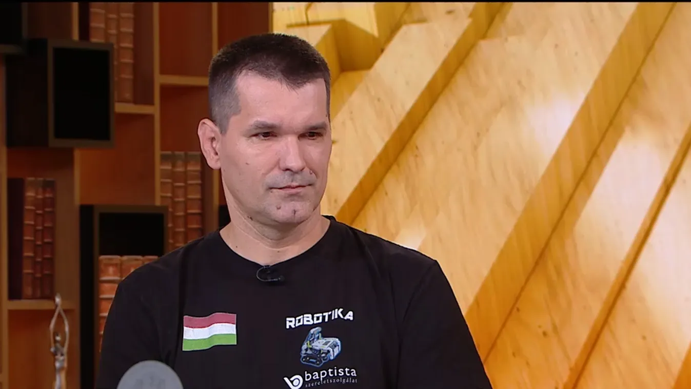 Napindító - Robotikás fiataljaink sikere Franciaországban