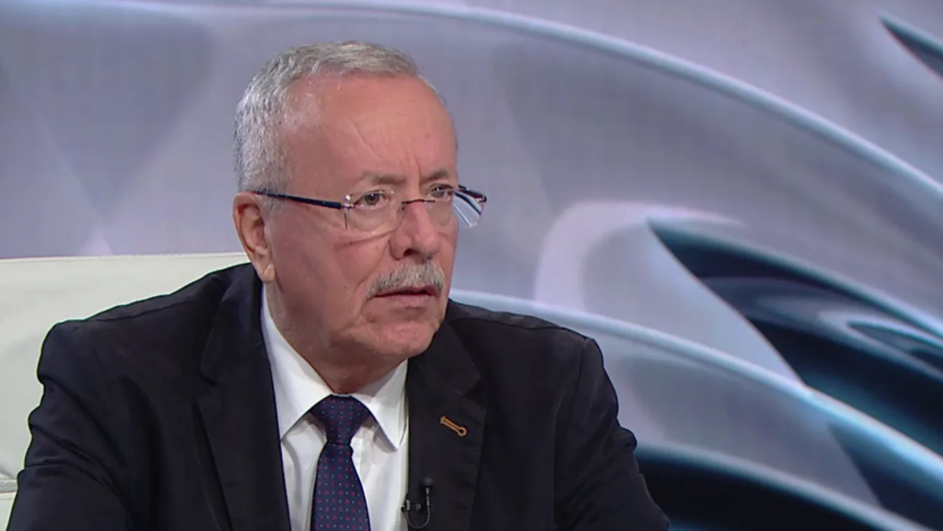 Bakondi György: A migránsok lakott területen rálőttek a kiérkező rendőri erőkre is
