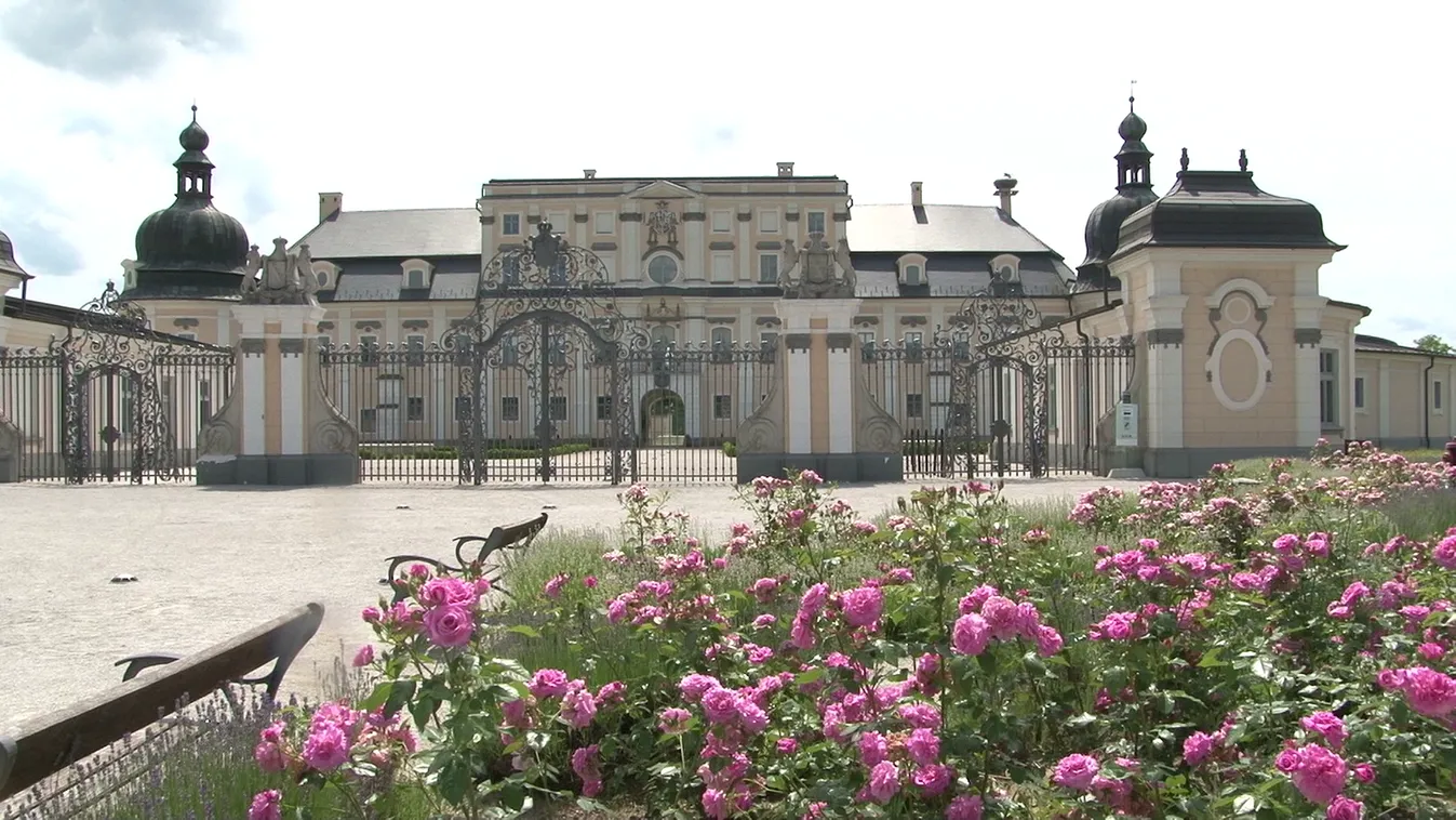 Újra megnyílt az edelényi kastély